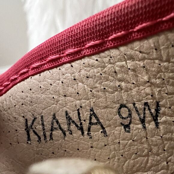 GC Shoes Kiana Red Vegan Leather Laser Cut Round Toe Ballet Flats Womens 9W Boho - Picture 8 of 8